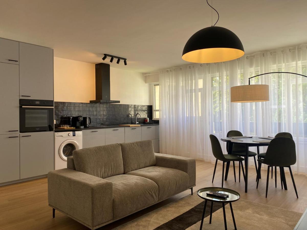 Le Chaleureux Apartment ฟรังกงวิลล์ ภายนอก รูปภาพ